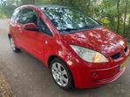 Mitsubishi Colt 1.3 Mivec CZ3 2006 Rood, Auto's, Mitsubishi, Voorwielaandrijving, Stof, Colt, Origineel Nederlands
