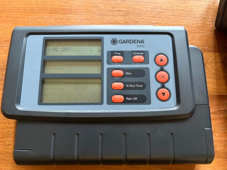 Gardena 6030 besproeingscomputer, Tuin en Terras, Bewateringscomputers, Zo goed als nieuw, Ophalen of Verzenden