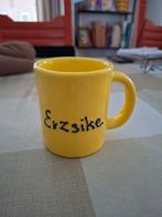 Hongaarse mok met de naam Erzsike, Nieuw, Ophalen of Verzenden, Overige stijlen, Kop(pen) en/of Schotel(s)