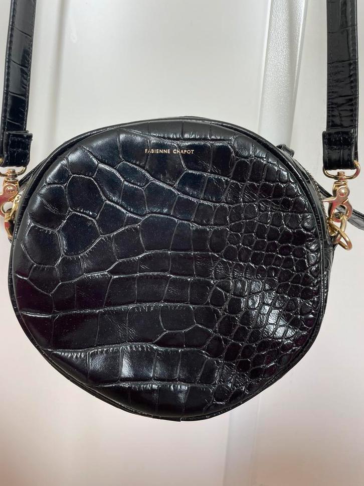Prachtige zwarte crossbody tas van Fabienne Chapot, Sieraden, Tassen en Uiterlijk, Tassen | Damestassen, Zo goed als nieuw, Handtas