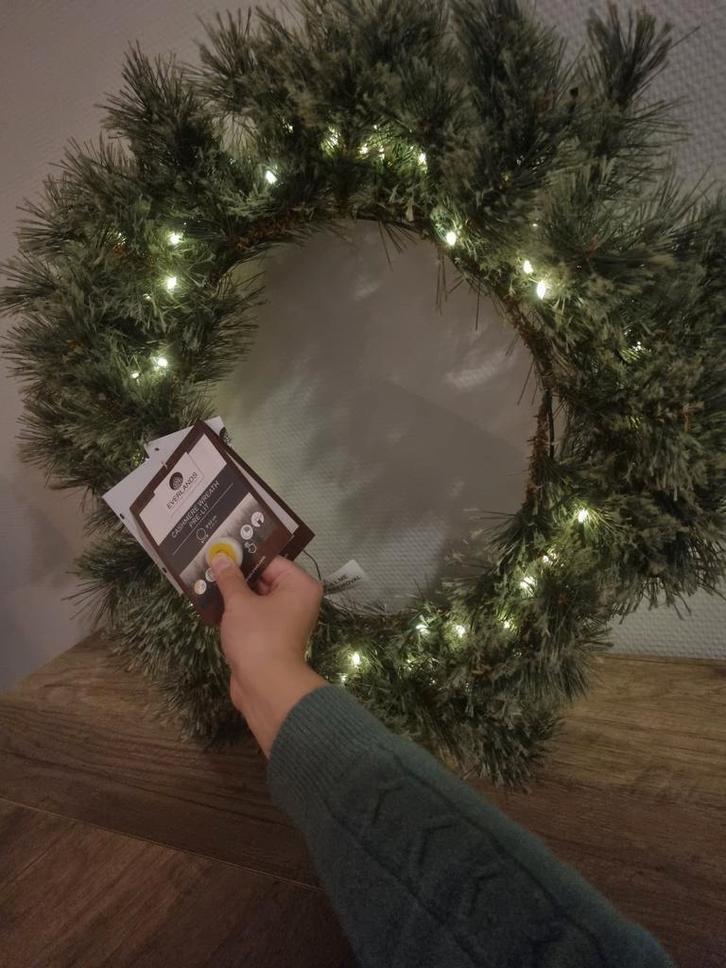 Kerstkrans Everlands, Huis en Inrichting, Woonaccessoires | Kransen, Zo goed als nieuw, Ophalen