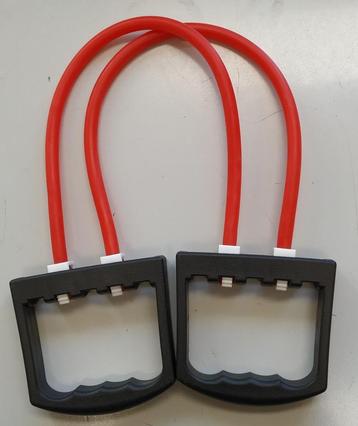 Te Koop: Een weerstandsband met twee handvatten, nieuw.   beschikbaar voor biedingen