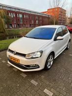 Volkswagen Polo 1.2 TSI 66KW DSG 2015 Wit, Auto's, Volkswagen, Zwart, 4 cilinders, 1039 kg, Wit