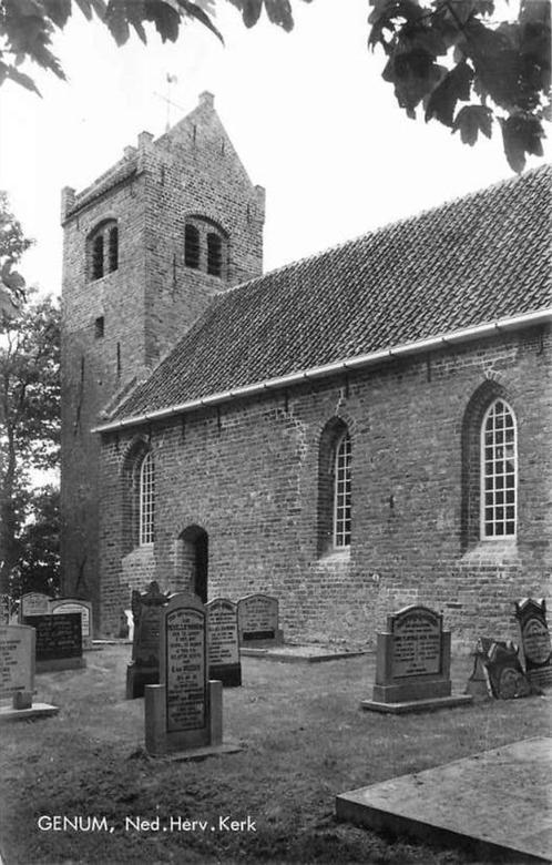 (377-601-021) Genum NH Kerk, Verzamelen, Ansichtkaarten | Nederland, Friesland, Verzenden