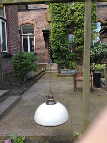 Vintage pendellamp en vintage wandlamp beschikbaar voor biedingen