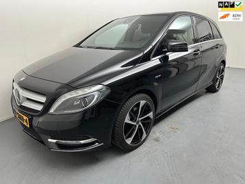 Mercedes-Benz B-klasse 180 Ambition # Leder # Led/ Xenon # N beschikbaar voor biedingen