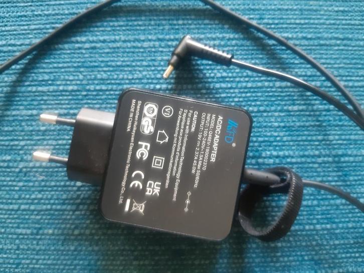 Oplader adapter laptop, Audio, Tv en Foto, Opladers, Zo goed als nieuw, Ophalen of Verzenden