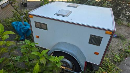 Honden Aanhangwagen met Luchtroosters, Dieren en Toebehoren, Overige Dieren-accessoires, Gebruikt, Ophalen