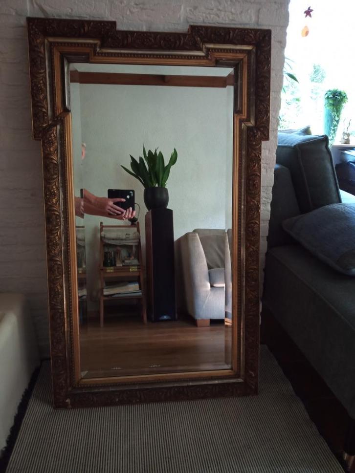 Koninklijk vormgegeven spiegel, Huis en Inrichting, Woonaccessoires | Spiegels, Zo goed als nieuw, 50 tot 75 cm, 100 tot 150 cm