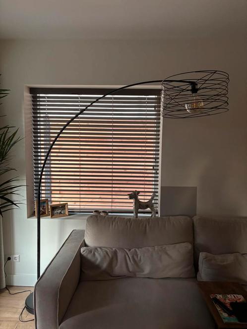 Vloerlamp Mees: Booglamp van Huus z.g.a.n, Huis en Inrichting, Lampen | Vloerlampen, Zo goed als nieuw, 150 tot 200 cm, Metaal