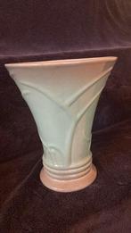 Velsen aardewerk vaas relief, Ophalen of Verzenden