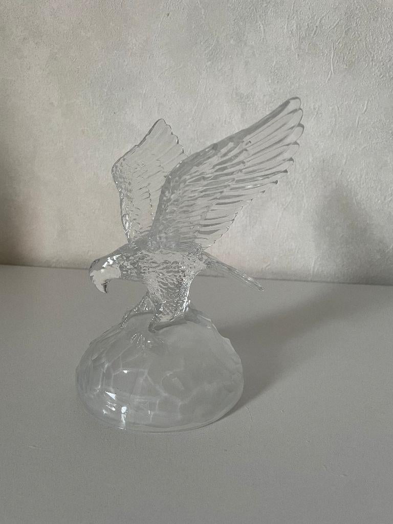 Kristallen adelaar, Ophalen