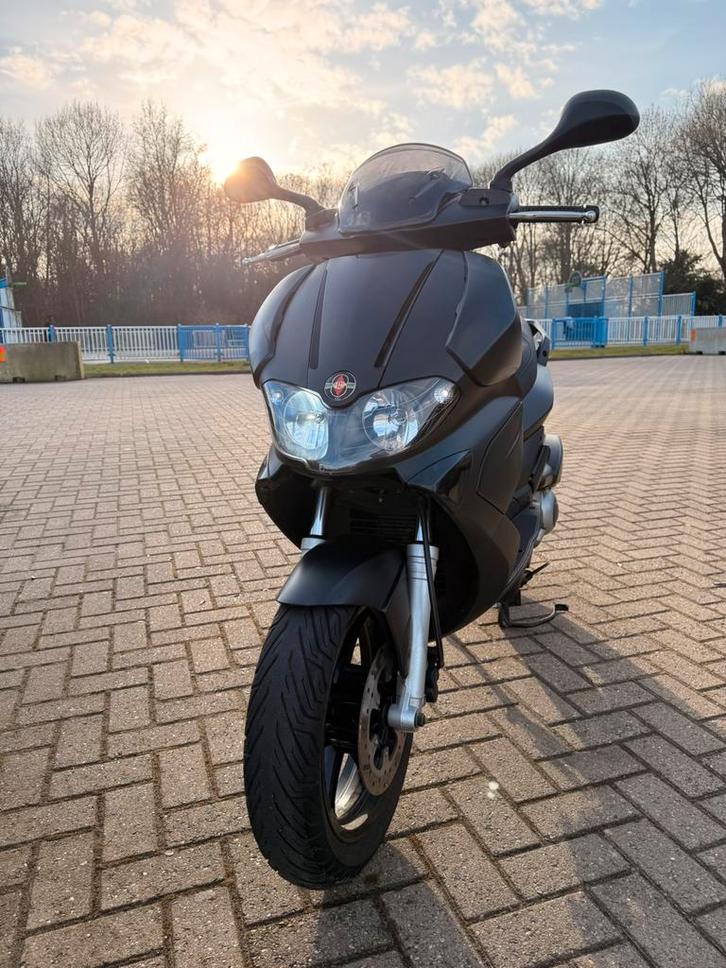 Gilera Runner 210cc, Motoren, Motoren | Piaggio, Particulier, Overig, 12 t/m 35 kW, 1 cilinder, Minimaal motorrijbewijs A2, LED Verlichting