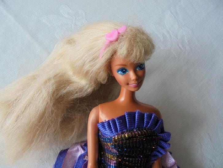 Barby van mattel Indonesia 1966, Verzamelen, Poppen, Gebruikt, Pop, Ophalen of Verzenden