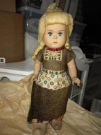 Lassie klederdrachtpopjes, zeer oud., Antiek en Kunst, Antiek | Speelgoed, Ophalen of Verzenden