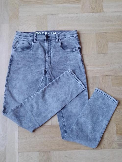 Grijze jog denim lange broek maat 170, Kinderen en Baby's, Kinderkleding | Maat 170, Zo goed als nieuw, Jongen, Broek, Ophalen of Verzenden