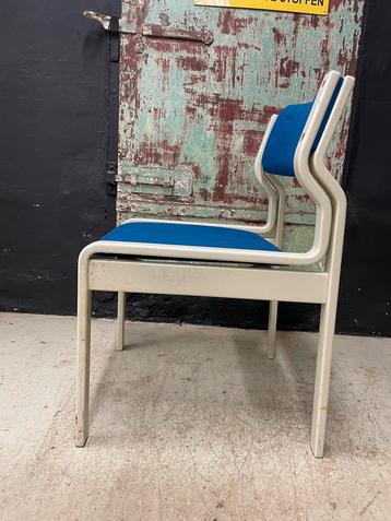 Set Pastoe stoelen beschikbaar voor biedingen