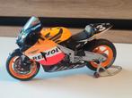 Minichamps: Honda RC211V - Max Biaggi - MotoGP 2005, Ophalen of Verzenden, Gebruikt, 1:9 t/m 1:12, Motor