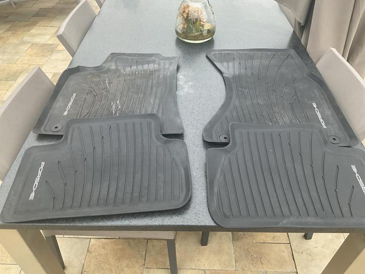 Porsche Macan Rubberen Vloermatten, Auto diversen, Automatten, Gebruikt, Ophalen of Verzenden