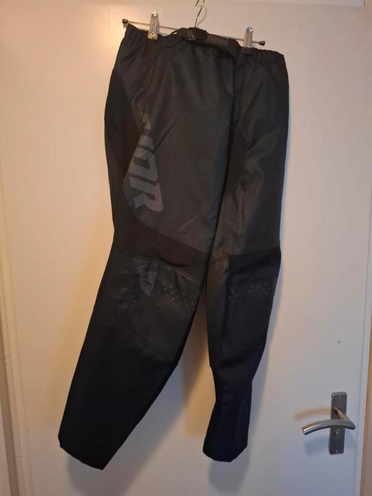 THOR Crossbroek Zwart – Maat 32 – Nieuw, Motoren, Kleding | Motorkleding, Broek | textiel, Nieuw met kaartje, Ophalen of Verzenden