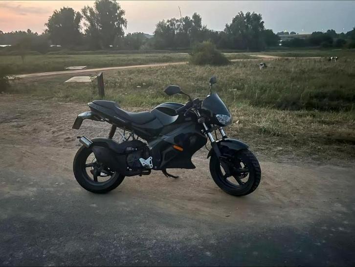 Gilera DNA, Fietsen en Brommers, Brommers | Overige merken, Gebruikt, Maximaal 45 km/u, Ophalen