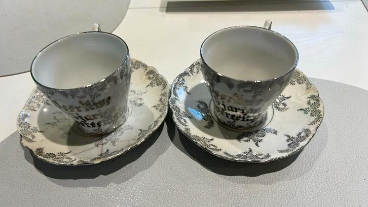 2 Kop en Schotel - Jubileum, Antiek en Kunst, Antiek | Keramiek en Aardewerk, Ophalen of Verzenden