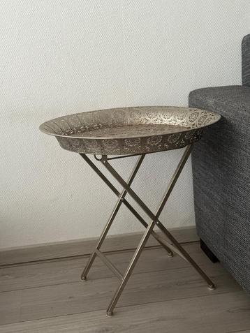 Bijzettafel metaal opvouwbaar  beschikbaar voor biedingen