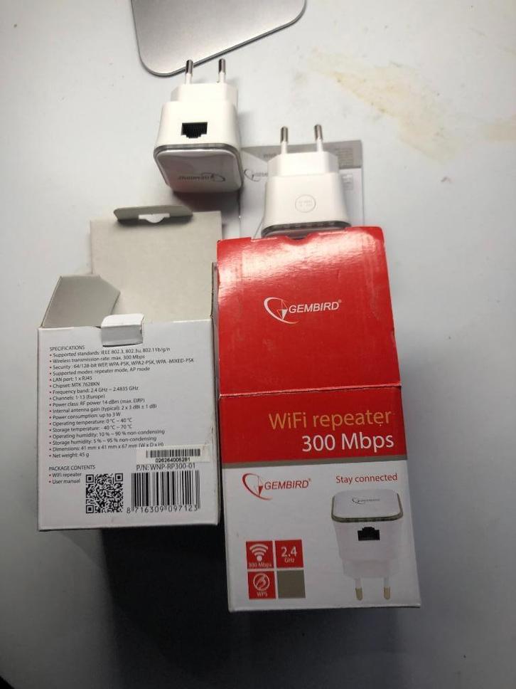 Twee draadloze wifi versterkers stopcontact,Gembird, 300 Mbs, Computers en Software, WiFi-versterkers, Zo goed als nieuw, Ophalen of Verzenden