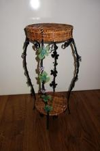 Plantentafel metaal riet met wijnranken, Huis en Inrichting, Tafels | Bijzettafels, Minder dan 55 cm, Metaal of Aluminium, Rond