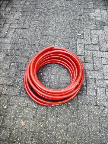 Uponor 16x2 mm Geïsoleerde Buis beschikbaar voor biedingen