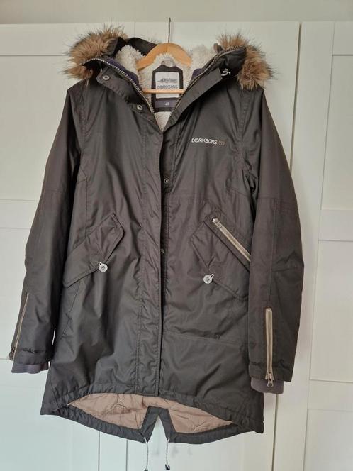 Mooie groene warme winterjas van Didriksons, maat 40, Kleding | Dames, Jassen | Winter, Zo goed als nieuw, Maat 38/40 (M), Groen