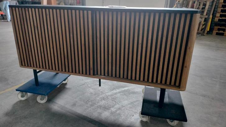 Feelings dressoir nieuw! Larvik. 2 stuks beschikbaar! NP€999, Huis en Inrichting, Kasten | Dressoirs, Zo goed als nieuw, 25 tot 50 cm