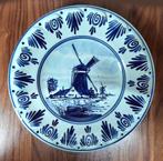 Handgeschilderd nr: 153. Doorsnede: 22.7 cm x 3 cm. hoog., Ophalen of Verzenden