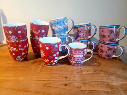 PIP Studio NIEUW : 4 kopjes, 7 grote & 1 kleinere mokken, Huis en Inrichting, Keuken | Servies, Nieuw, Kop(pen) en/of Schotel(s)