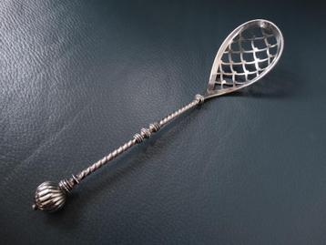 Antiek zilveren eierlepel, eilepel, lepel tbv koken ei beschikbaar voor biedingen