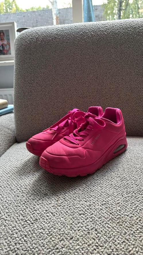 Felroze skechers Los Angeles, Kinderen en Baby's, Kinderkleding | Schoenen en Sokken, Gebruikt, Schoenen, Meisje, Ophalen of Verzenden
