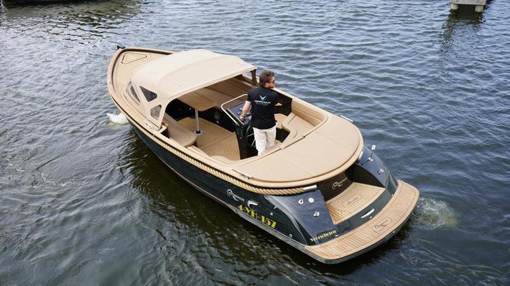 Waterspoor 717 incl. 140 Pk & KERST- EN OUDEJAARSSHOW, Watersport en Boten, Sloepen, Gebruikt, 70 pk of meer, 6 meter of meer