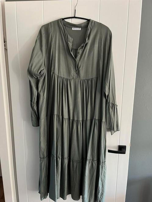 Geweldige jurk maat 42,44,46, 1 maat, Kleding | Dames, Jurken, Ophalen of Verzenden