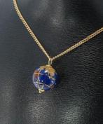 Wereldbol globe 14k gouden ketting hanger lapis lazuli, Ophalen of Verzenden, Zo goed als nieuw, Met edelsteen, Info@voordeelsieraden.nl