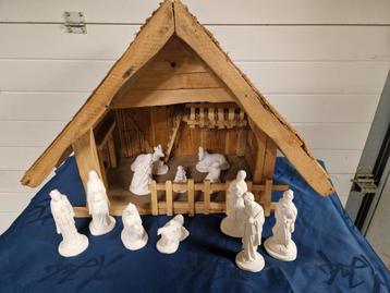 Mooie houten kerststal wit gips beeldenset (6) beschikbaar voor biedingen