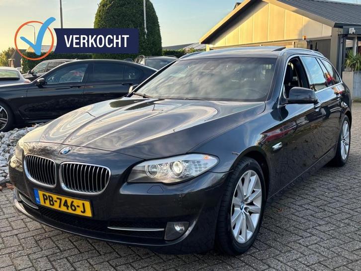 Bmw 5-serie Touring 523i High Exe 2011 Youngtimer Panoramada, Auto's, BMW, Bedrijf, 5-Serie, ABS, Airbags, Airconditioning, Alarm