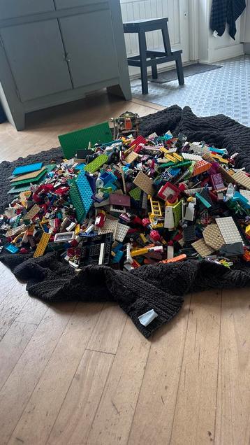 partij (meisjes)  Lego, ca. 11 kg, incl. enkeke boekjes beschikbaar voor biedingen