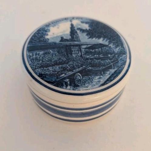 Delfts Holland - Pillendoosje / sieradendoosje, Antiek en Kunst, Antiek | Keramiek en Aardewerk, Ophalen of Verzenden