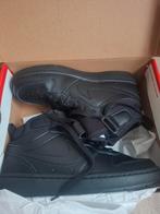 Nike Court Borough Mid 2 - Maat 36.5 - Nieuw, Nieuw, Ophalen of Verzenden, Nike, Jongen of Meisje