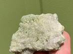 Licht groene Aura kwarts mineralen, Verzamelen, Mineralen en Fossielen, Ophalen of Verzenden, Mineraal