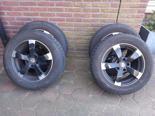 Snoways winterbanden op velg., Auto diversen, Auto-accessoires, Zo goed als nieuw, Ophalen