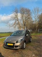 Renault Scénic 1.6 16V 81KW 2010 Beige, Auto's, Renault, Voorwielaandrijving, Stof, 74 €/maand, 1295 kg