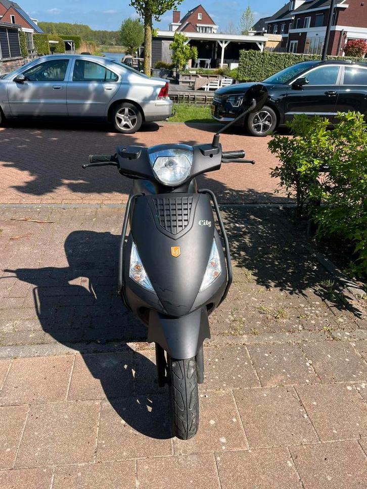 La Souris scooter, Fietsen en Brommers, Scooters | SYM, Gebruikt, Overige modellen, Maximaal 45 km/u, Benzine, Ophalen