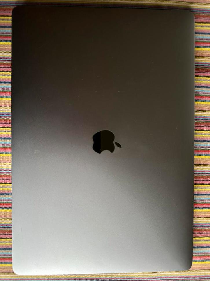 MacBook Pro, Computers en Software, Apple Macbooks, Zo goed als nieuw, MacBook Pro, 15 inch, 2 tot 3 Ghz, 256 GB, 32 GB, Qwerty