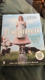 Sofie van den Enk - De melkfabriek, Sofie van den Enk; Eva Munnik, Zwangerschap en Bevalling, Nieuw, Ophalen of Verzenden